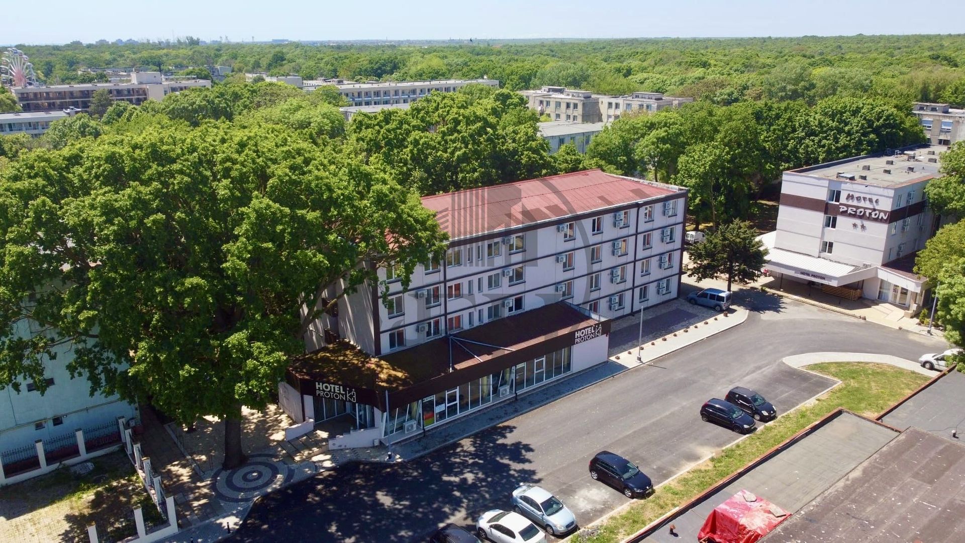 Spațiu comercial de vânzare | Neptun, Central