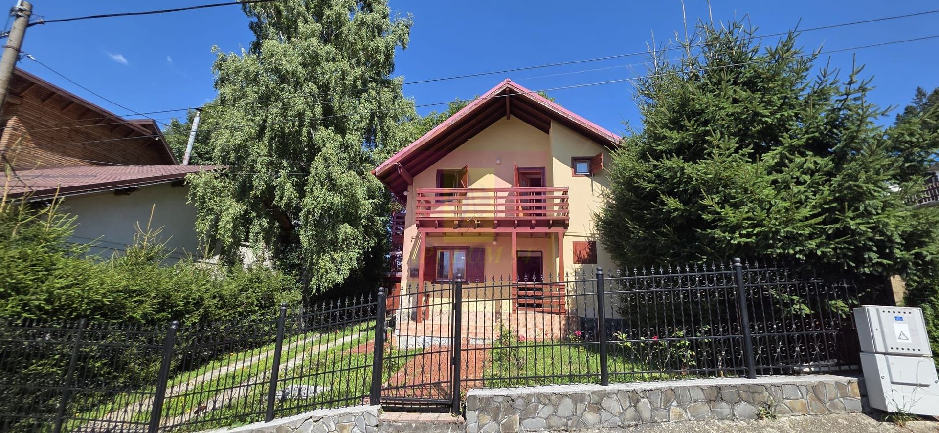 Casă 4 camere de vânzare | Busteni, Est