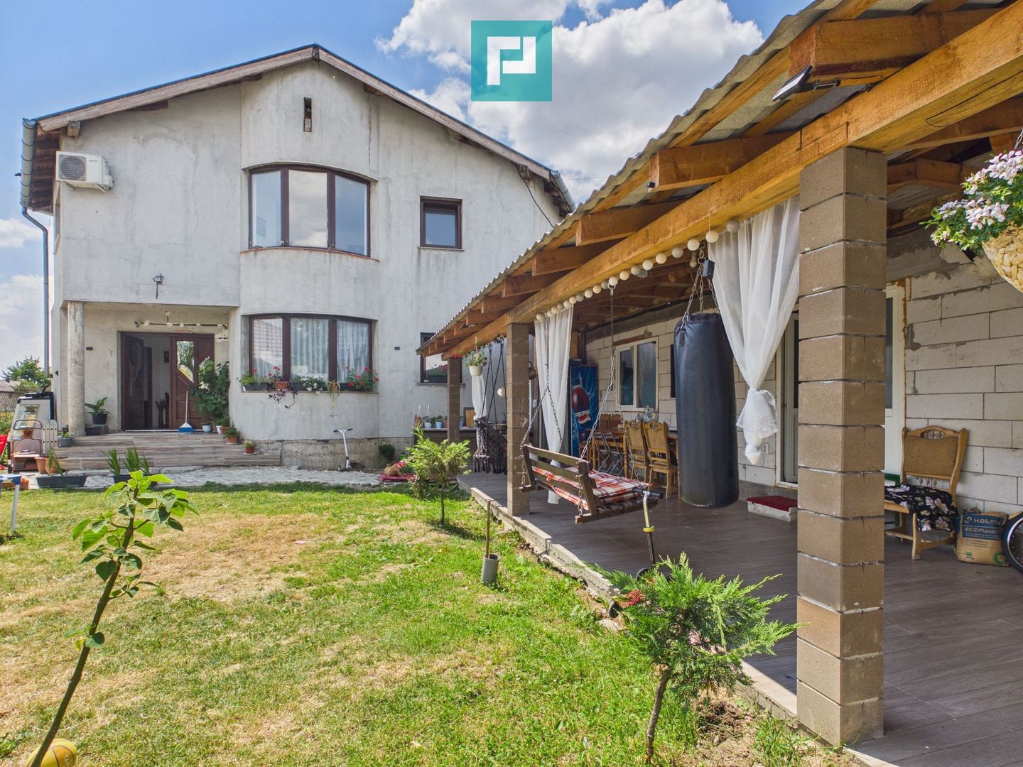 Casă 7 camere de vânzare | Les