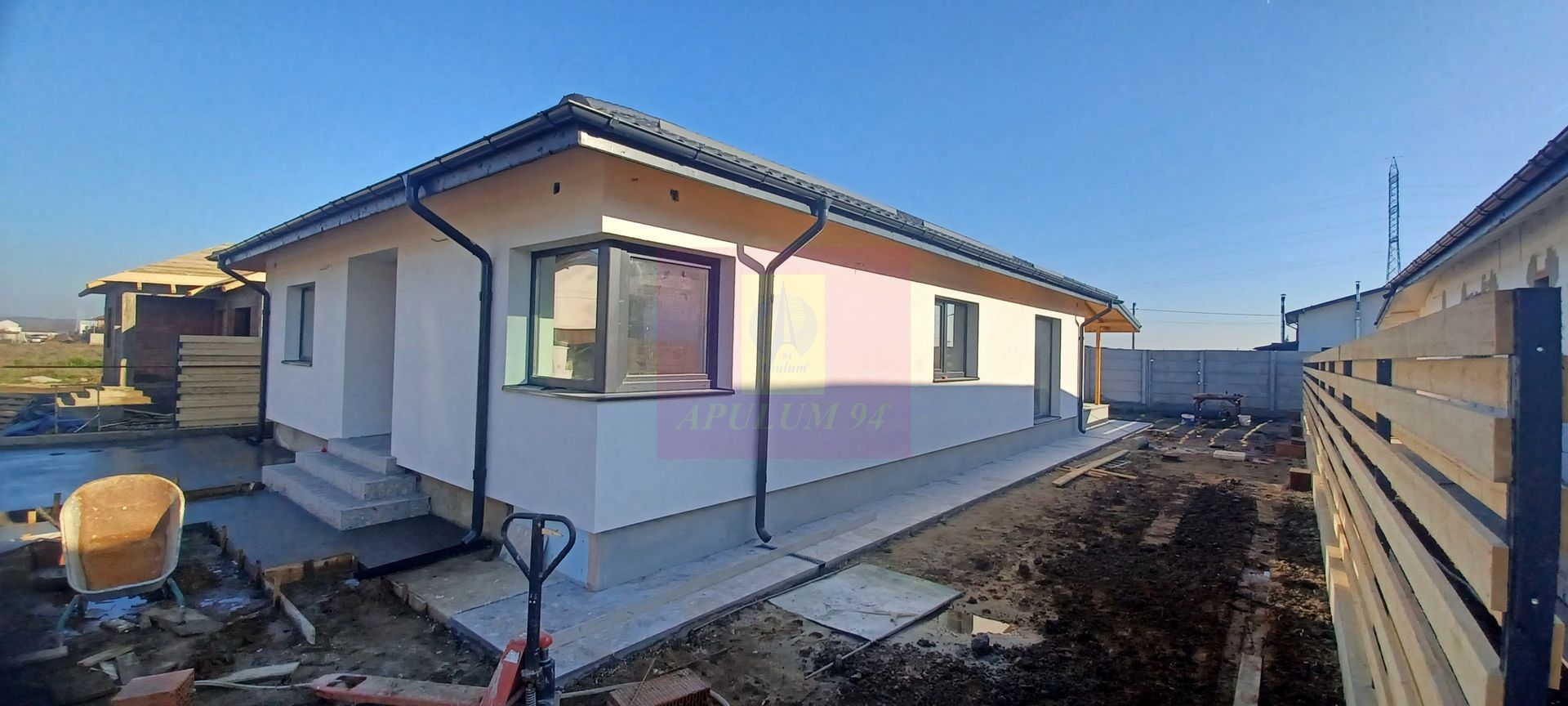 Casă 4 camere de vânzare | Sabareni