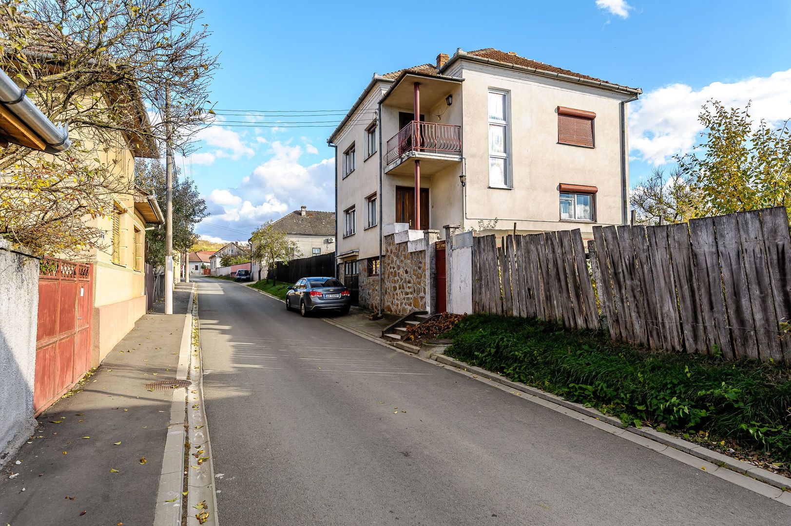 Casă 8 camere de vânzare | Lipova, Central