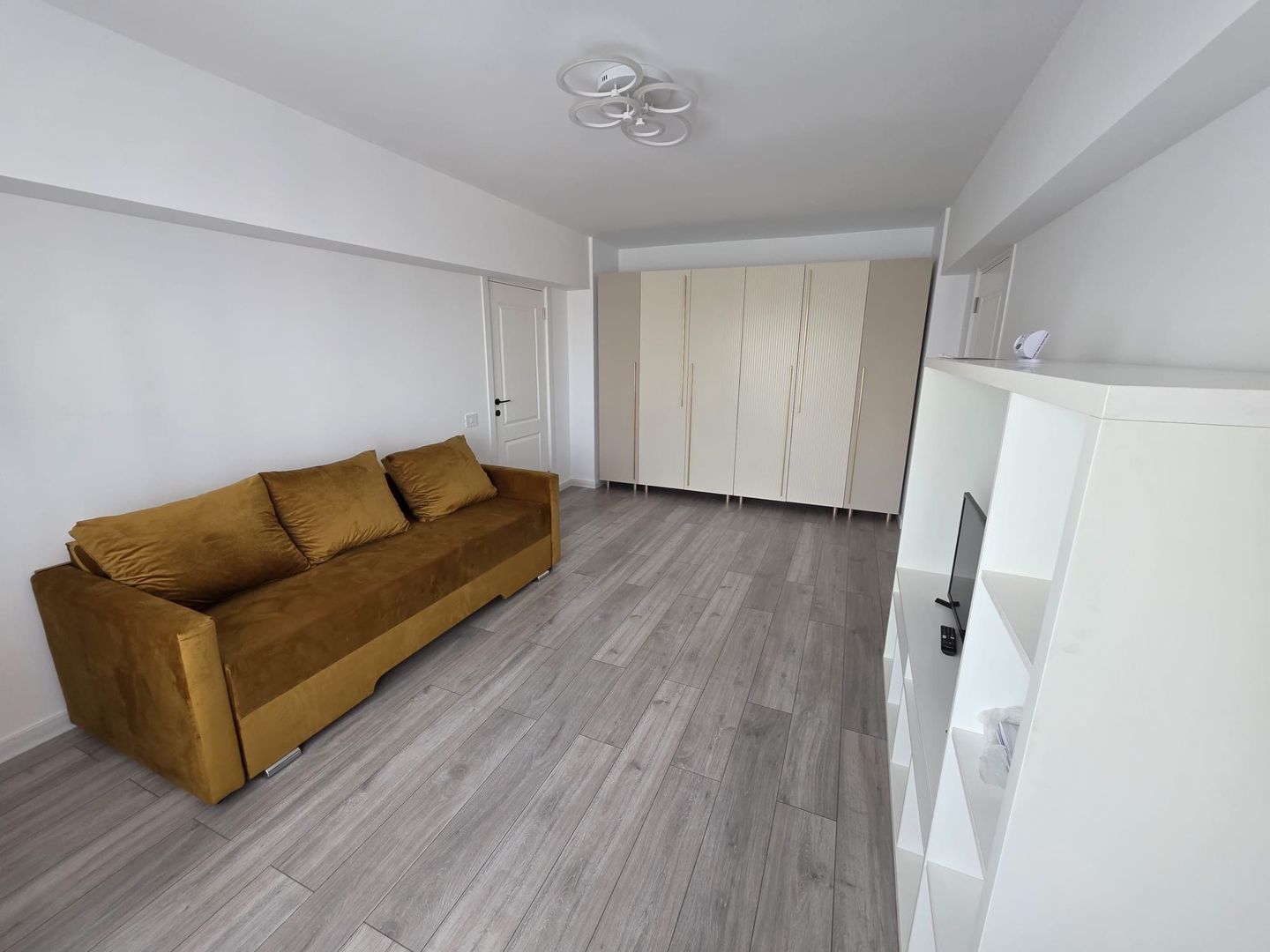 Apartament 3 camere de închiriat | Bucuresti