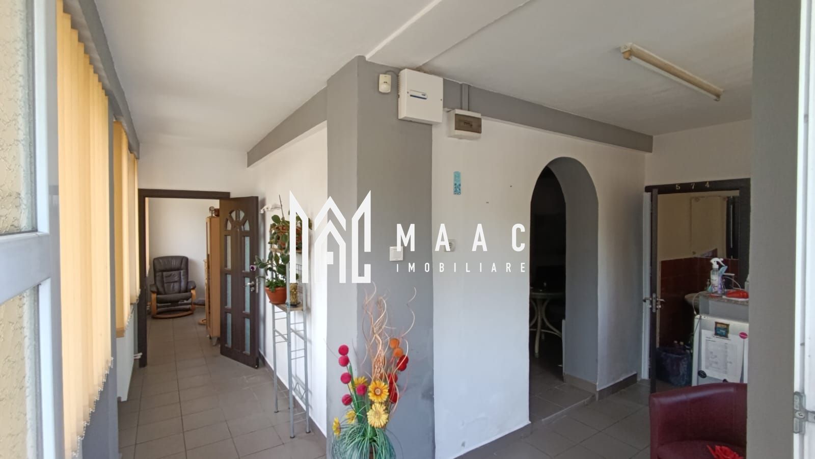 Casă 7 camere de vânzare | Calimanesti, Central