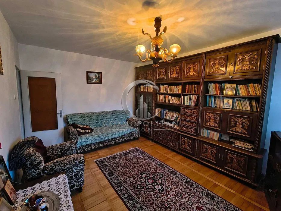 Apartament 3 camere de vânzare | Ramnicu Sarat, Pod