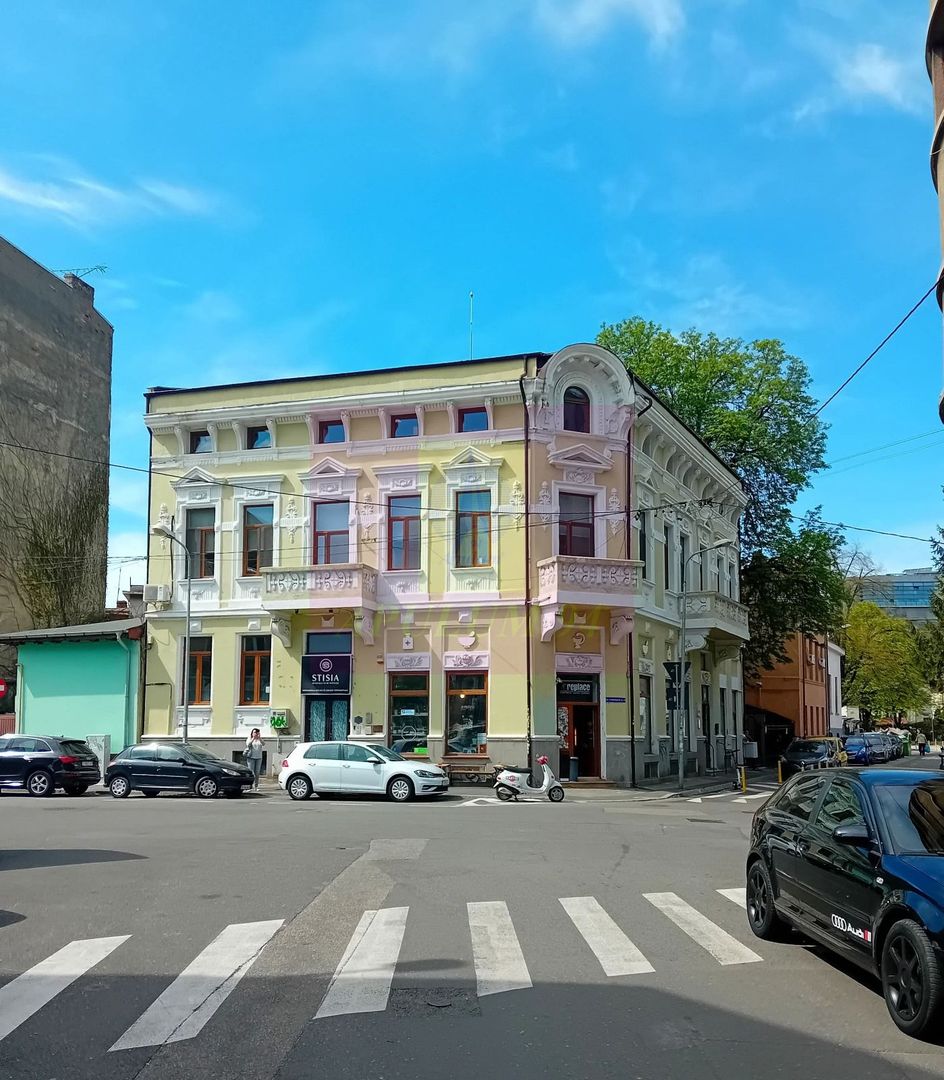 Casă 10 camere de vânzare | Bucuresti, Armeneasca