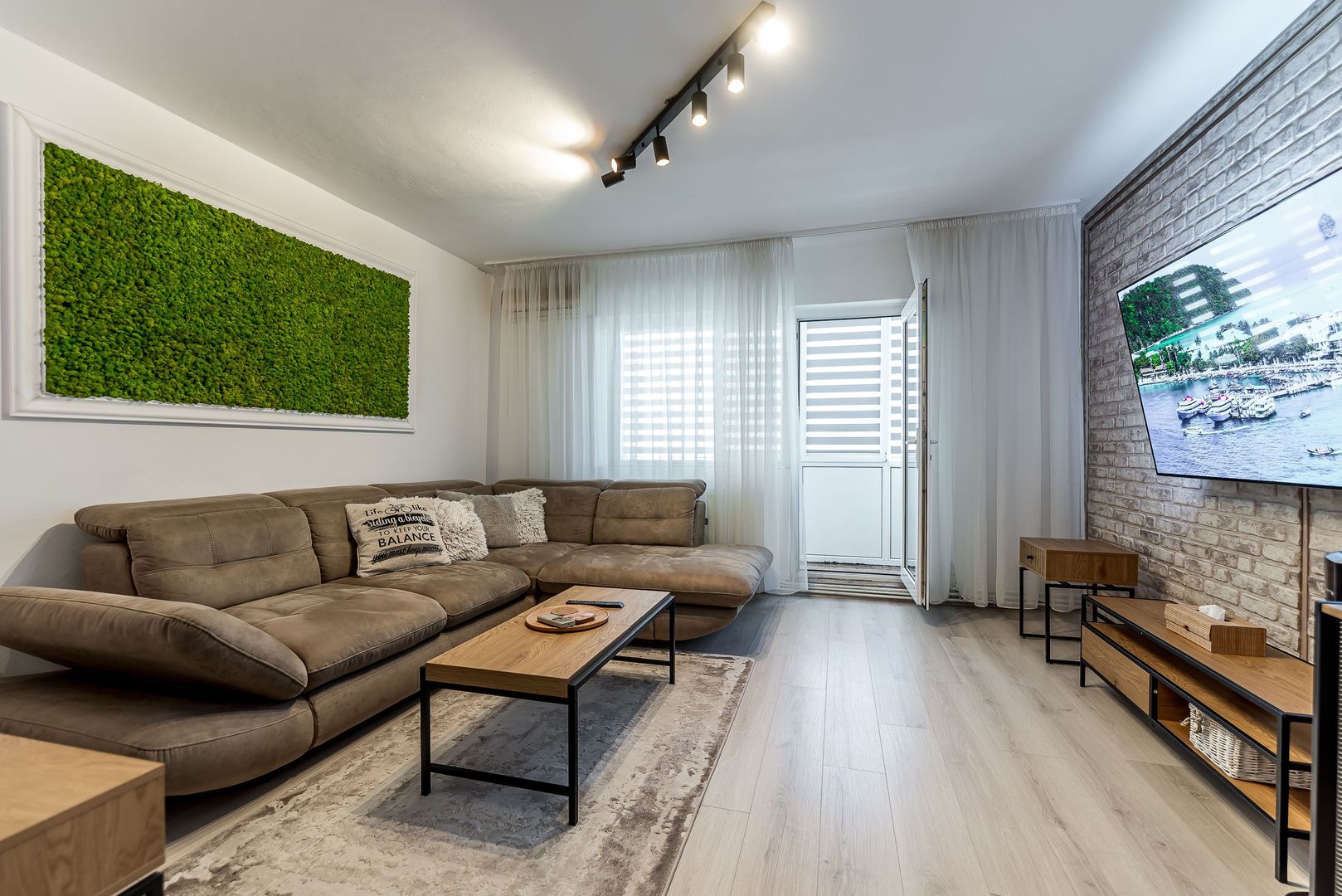 Apartament 5 camere de vânzare | Arad, Micalaca