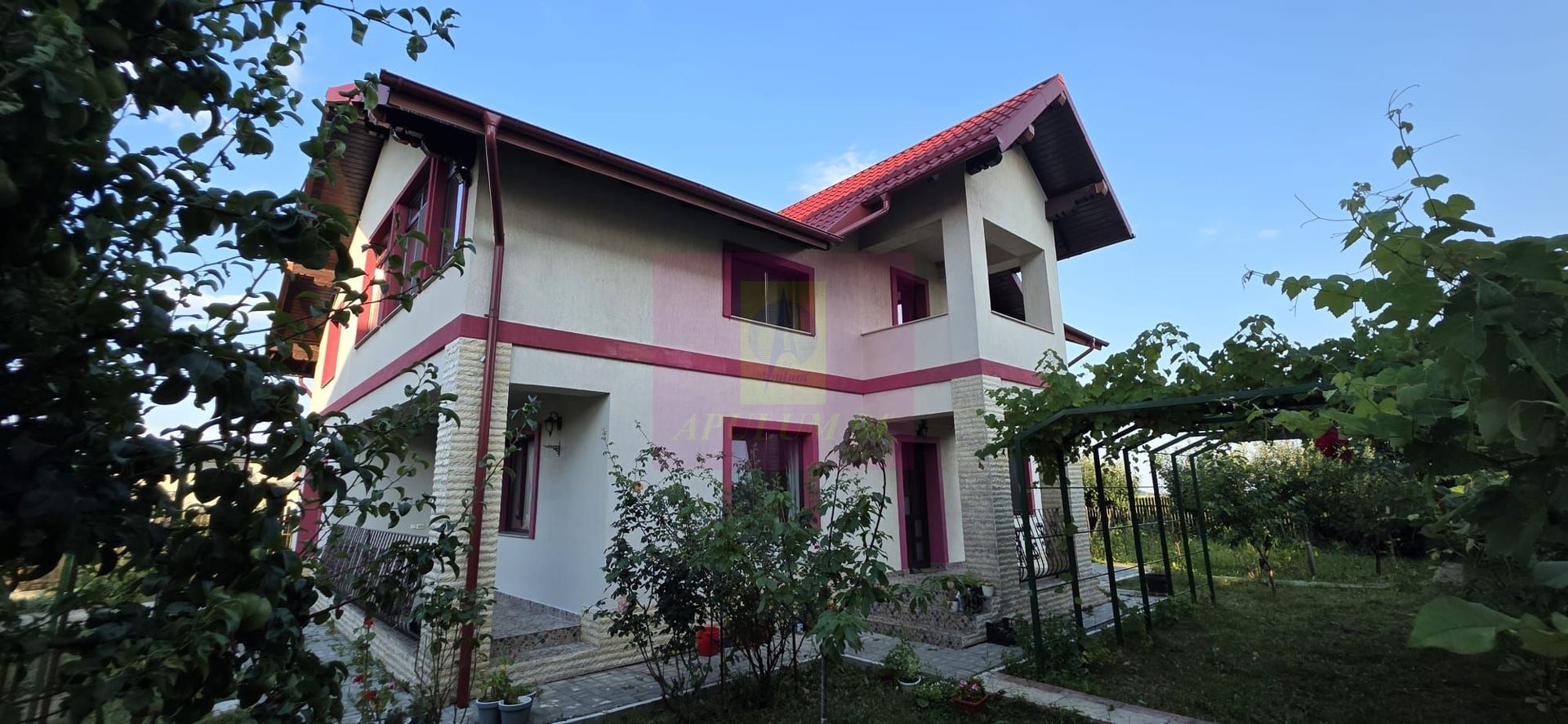 Casă 6 camere de vânzare | Banesti