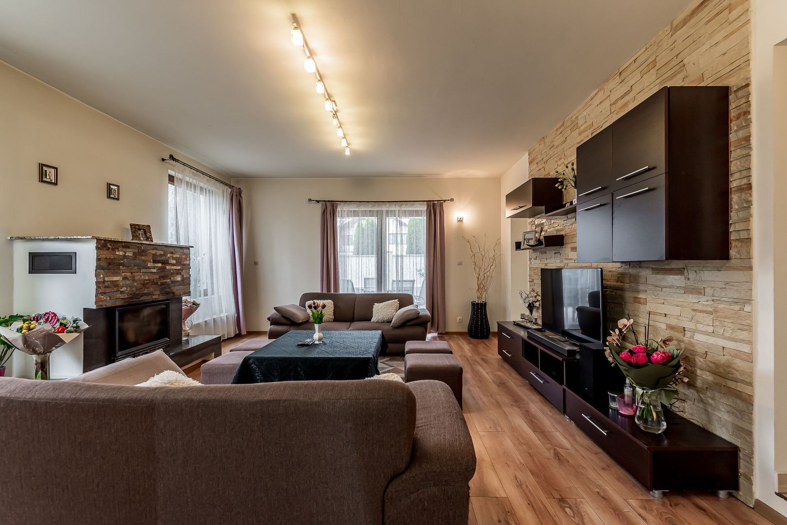 Casă 5 camere de vânzare | Arad, Aradul Nou
